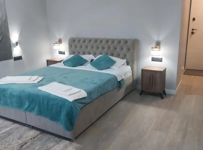 C&m By Zora * Năvodari