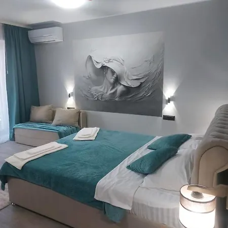 C&m By Zora * Năvodari