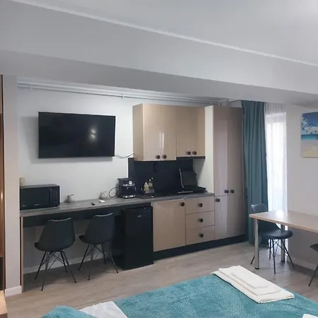 C&m By Zora * Năvodari