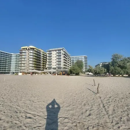 Apartament C&m By Zora Năvodari