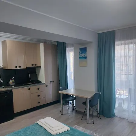 C&m By Zora Apartament